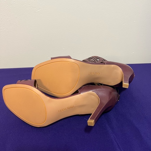 Nine West - Women Stiletto Leather Sandals, purple, size 8.5, 4” heel - Picture 4 of 5